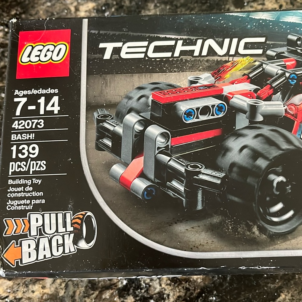 NIB LEGO Bash! Technic Toy